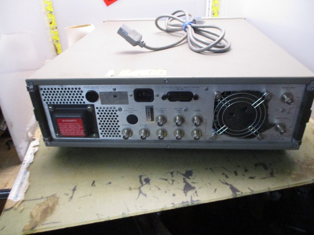 HP 3325a synthesizer function generator signal source [5*M-26]