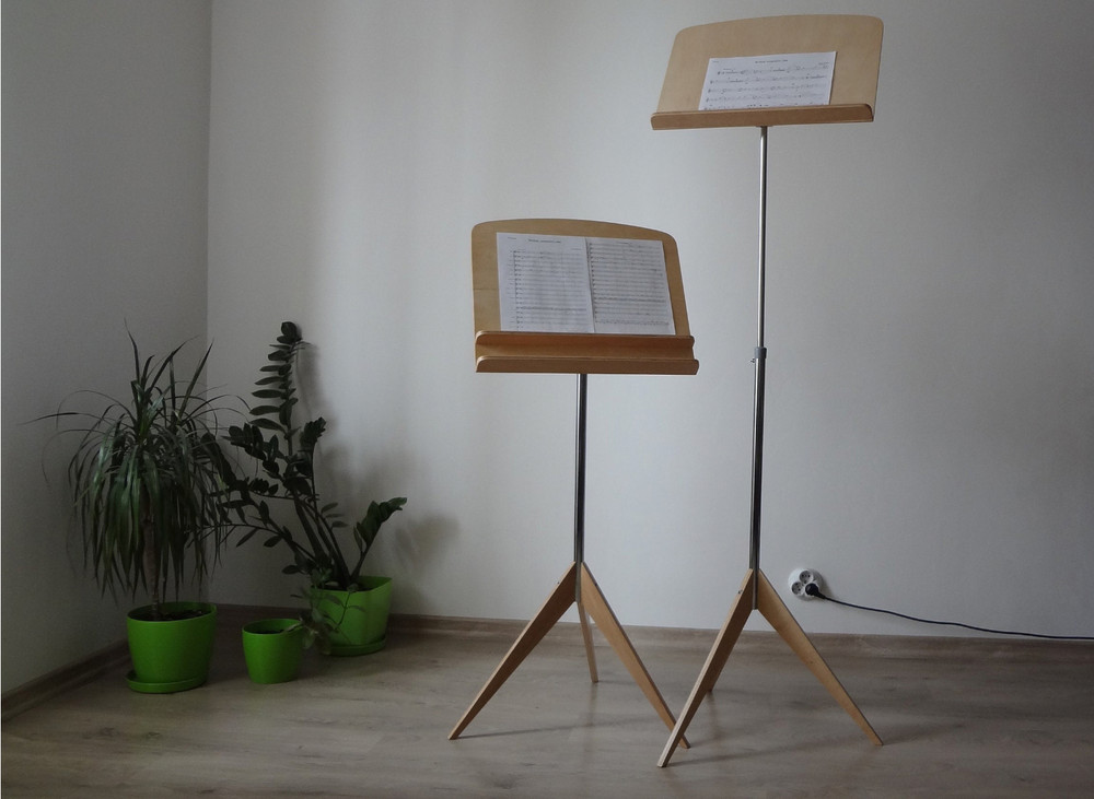 Music stand