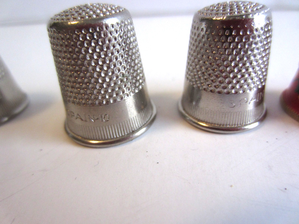 6 Vintage Various Thimbles Lot