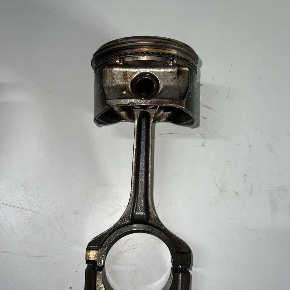 2001 Mustang 3.8L Engine Piston and Rod #217