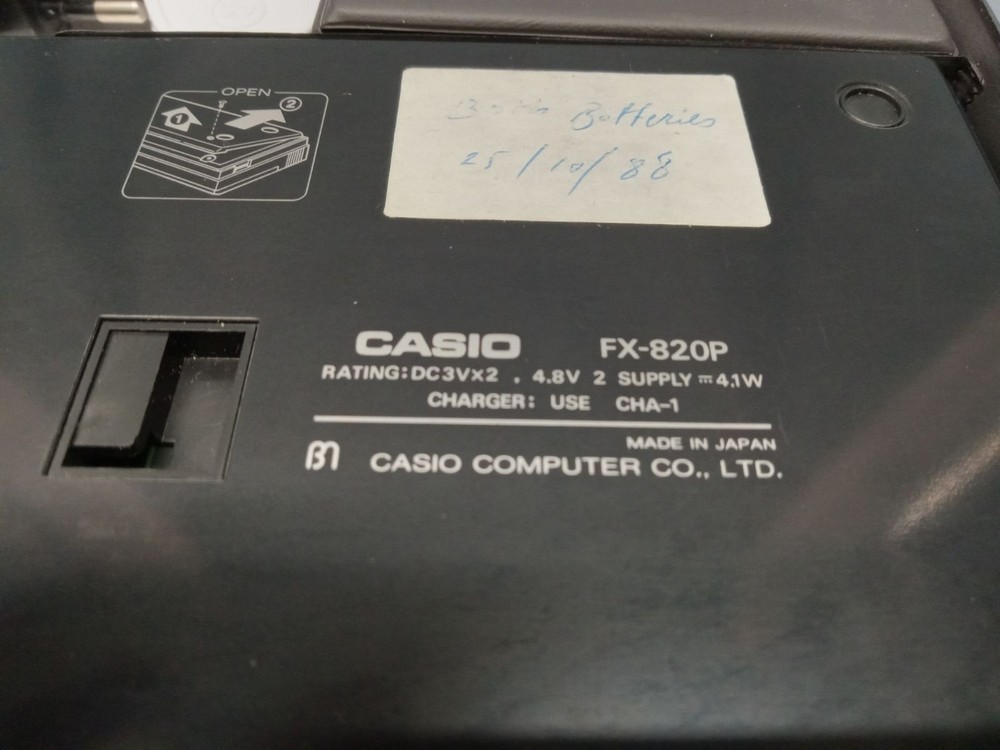 CASIO FX-820P Personal Computer With Charger Case and Manuals FULLY FUNCTIONAL!