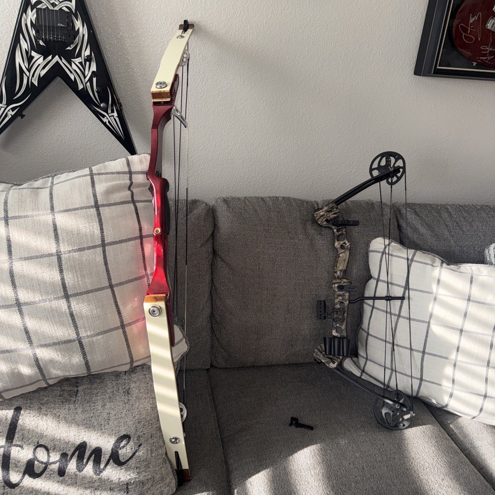 2- Bows 1-VINTAGE PSE COMPOUND 1-Barnett Archery Vortex READ Description
