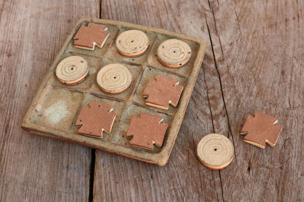 HANDMADE Clay Art Simple TIC TAC TOE GAME Earthware XP