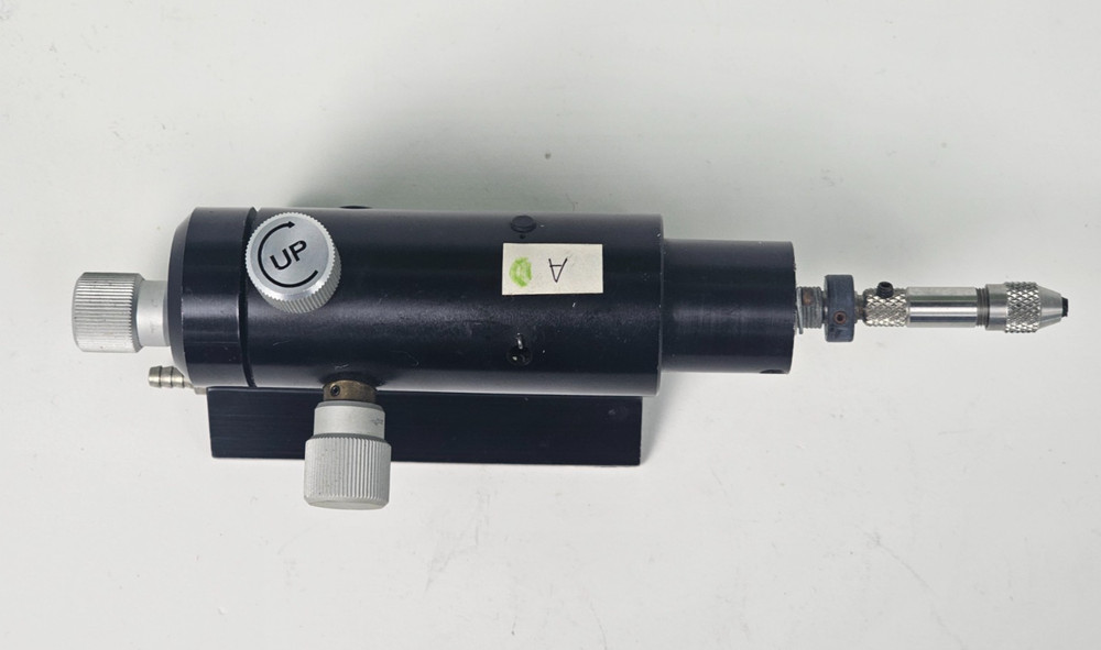 The Micromanipulator Co. manual probe positioner model 450