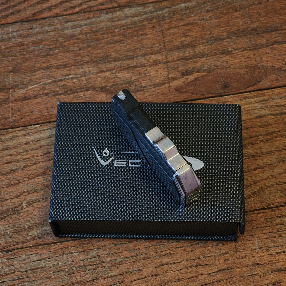 Vector Single Jet Lighter And Cigar Cutter