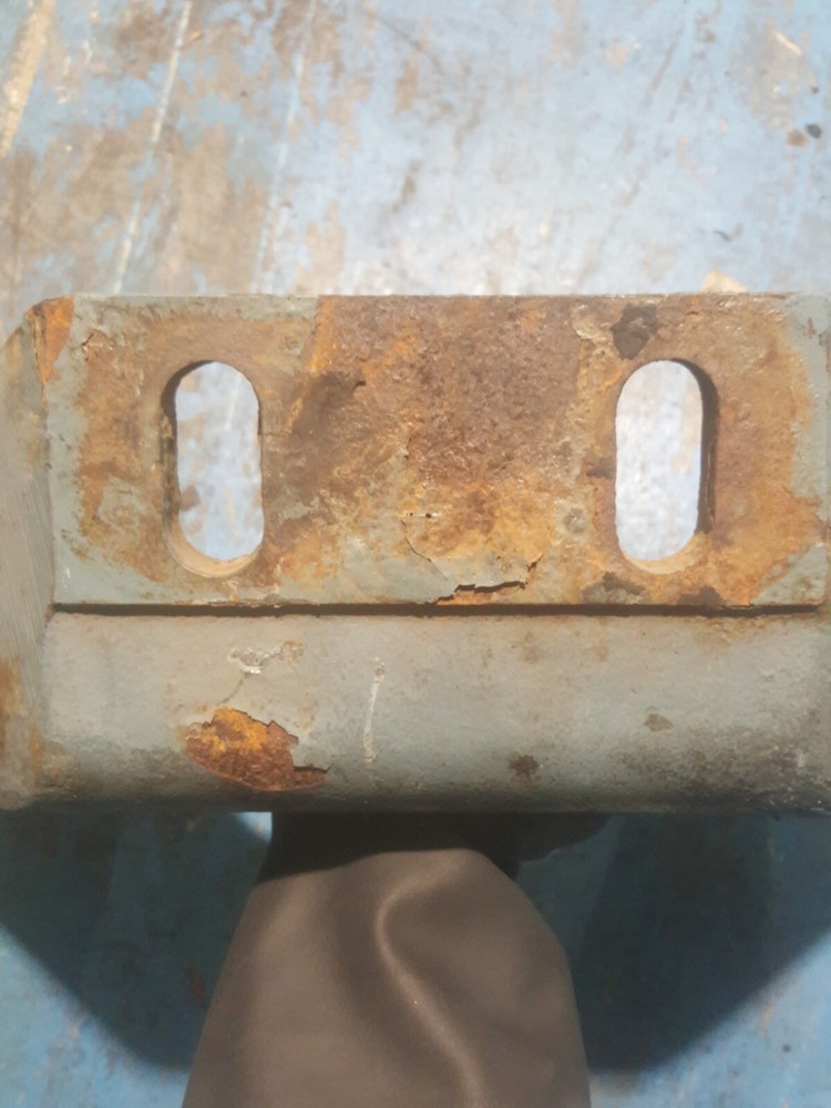 Detroit Engine Mount 23517430