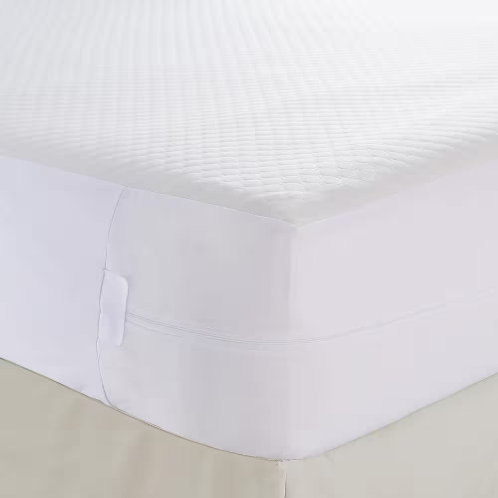 Comfort Top Polyester Bed Bug Blocker Cal King Mattress Protector