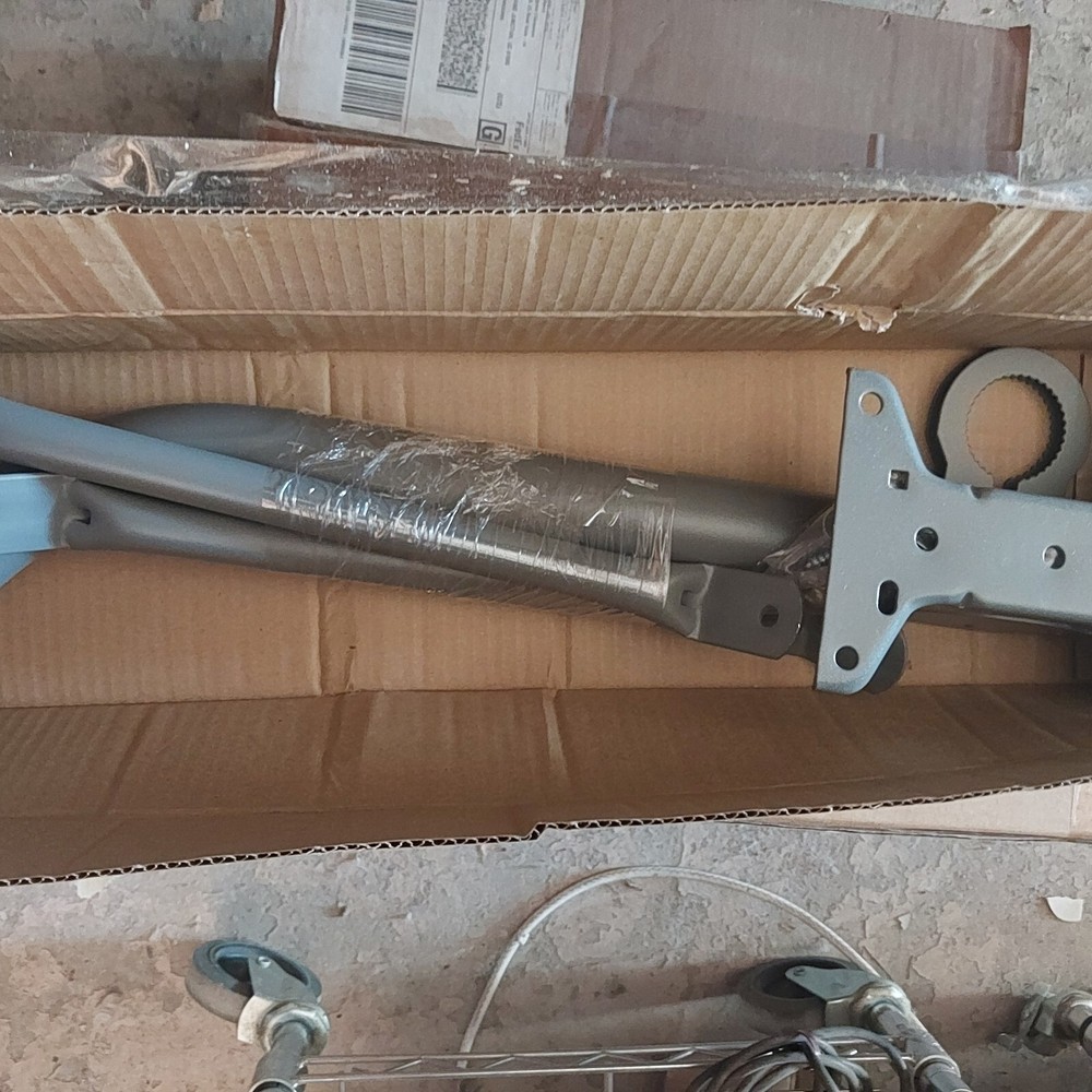 satellite universal tri-pod mounting kit