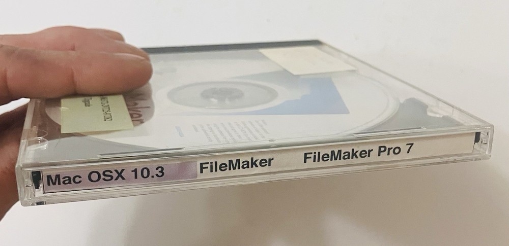Vintage FileMaker Pro 7 Upgrade 2004 Mac/Win CD Complete w/ Docs