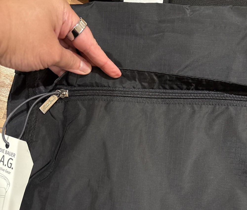 Eddie Bauer Basic Active Gear Flap Top Messenger