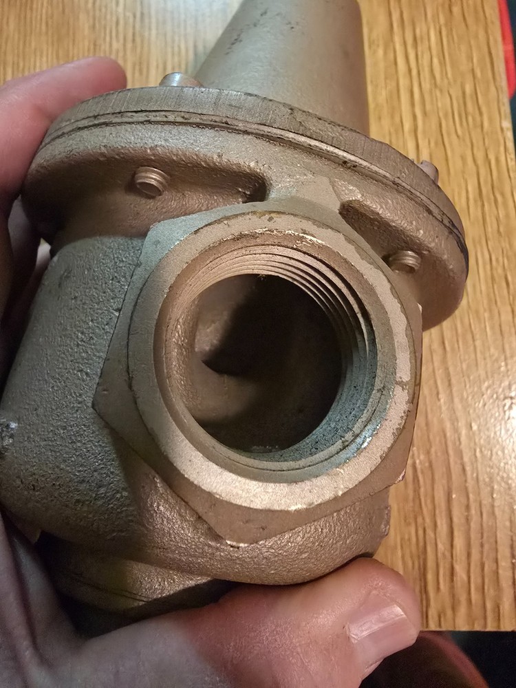 Watts 223 Water Pressure Reducing Valve 1 1/4”