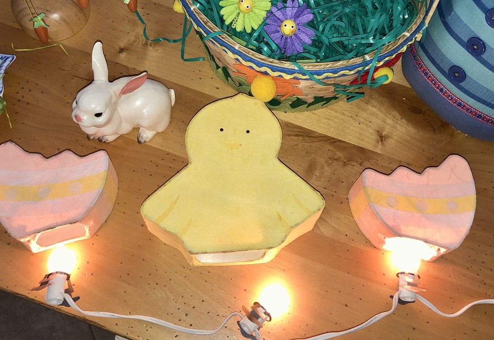 Rare 1999 Pottery Barn Kids Easter Chick & Egg Paper String Light