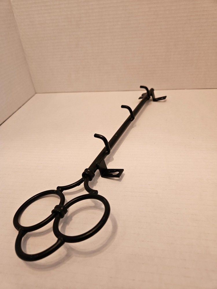 Cast Iron Skeleton Key Holder Three Hook Antique Rustic Primitive Style Replica