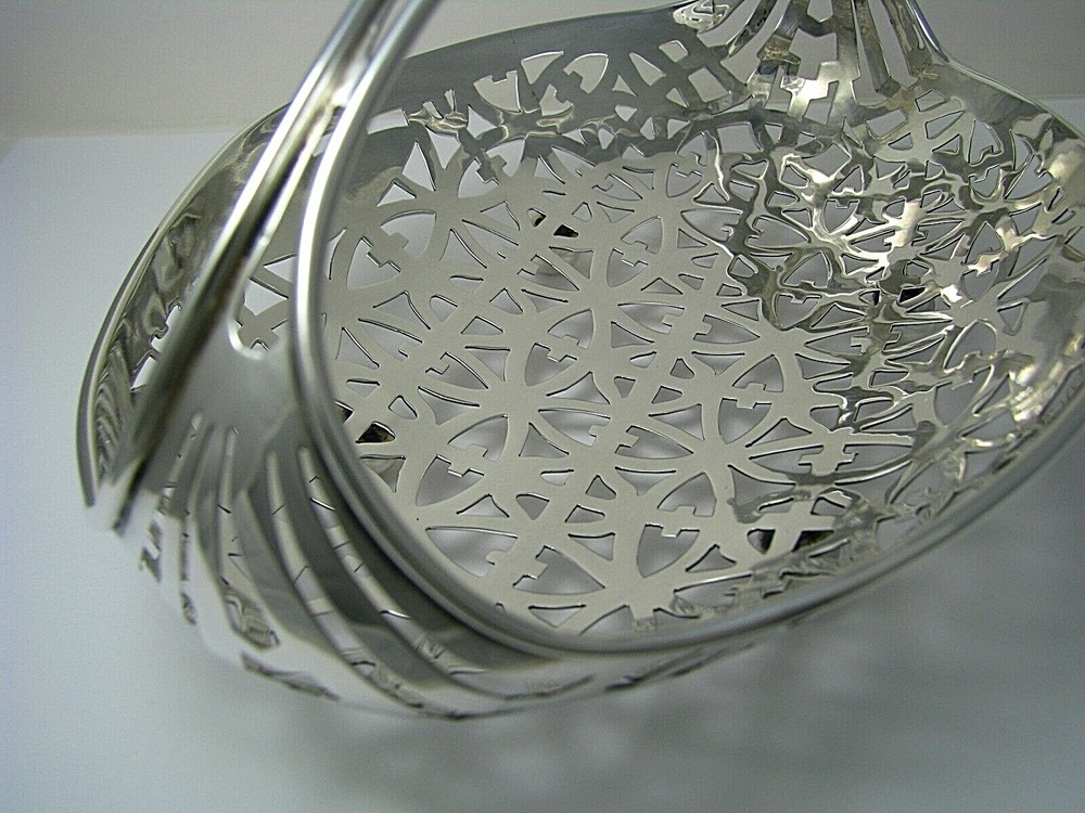 GORHAM STERLING SILVER BASKET CANDY DISH BOWL w/ HANDLE by Gorham c1909 Mono "C"