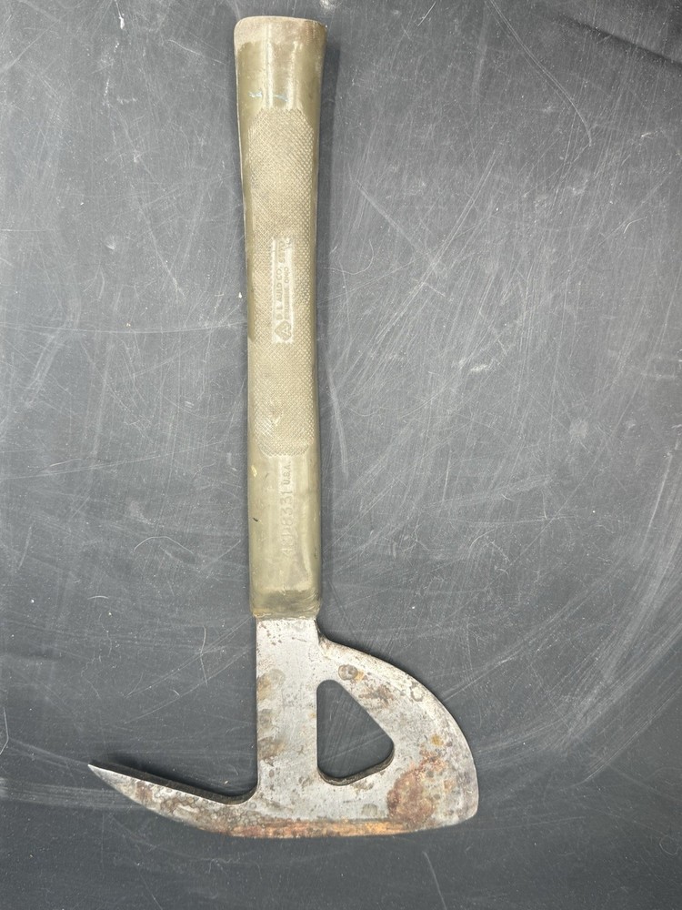 CRASH AXE Dl Laud 42d8331 FIREFIGHTER EMT
