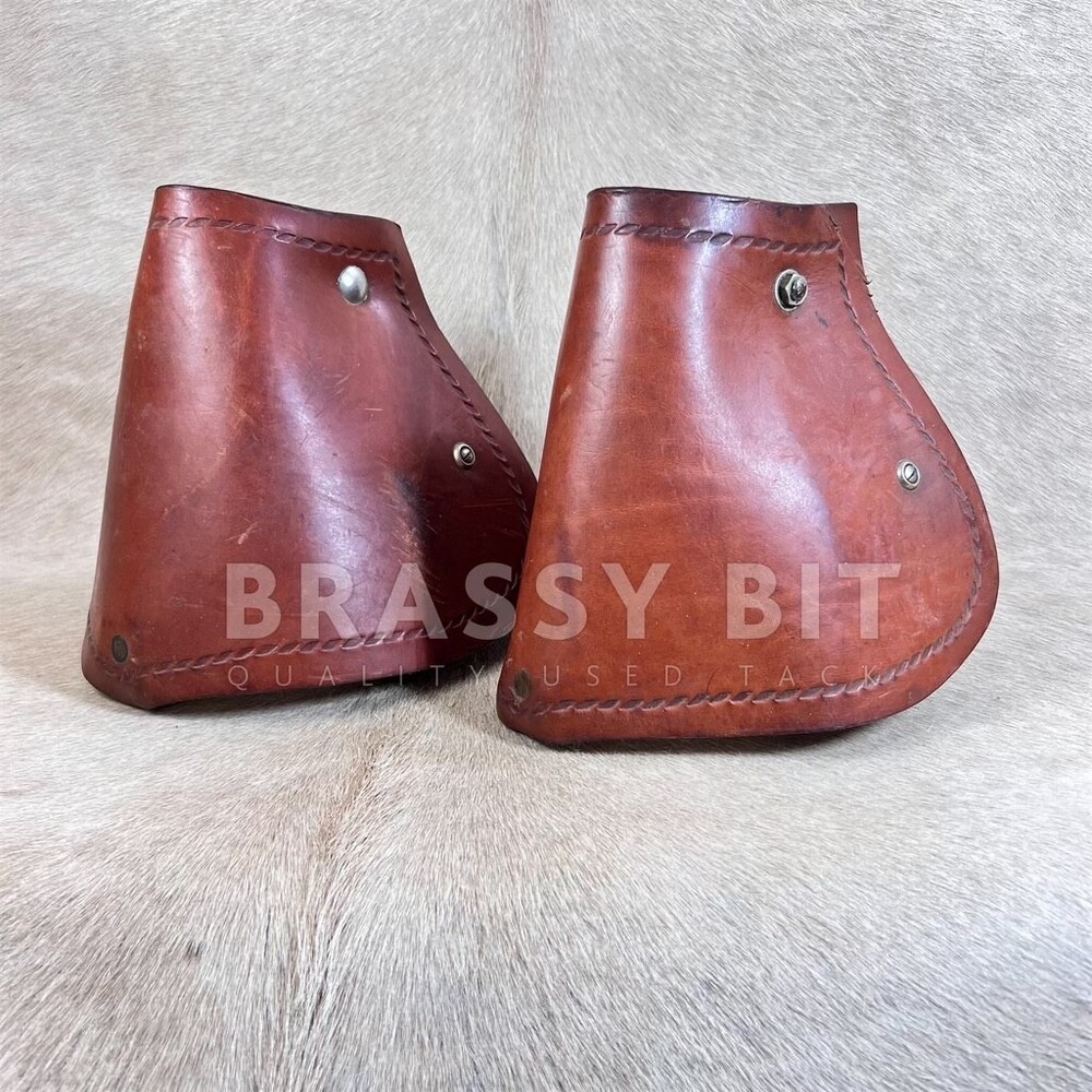 Custom Tapaderos on Oak Stirrups