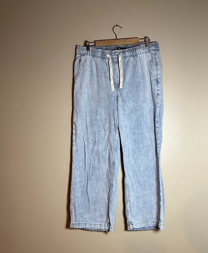 Gap Women's Size L Pull On Wide Leg Light Wash Summer Casual