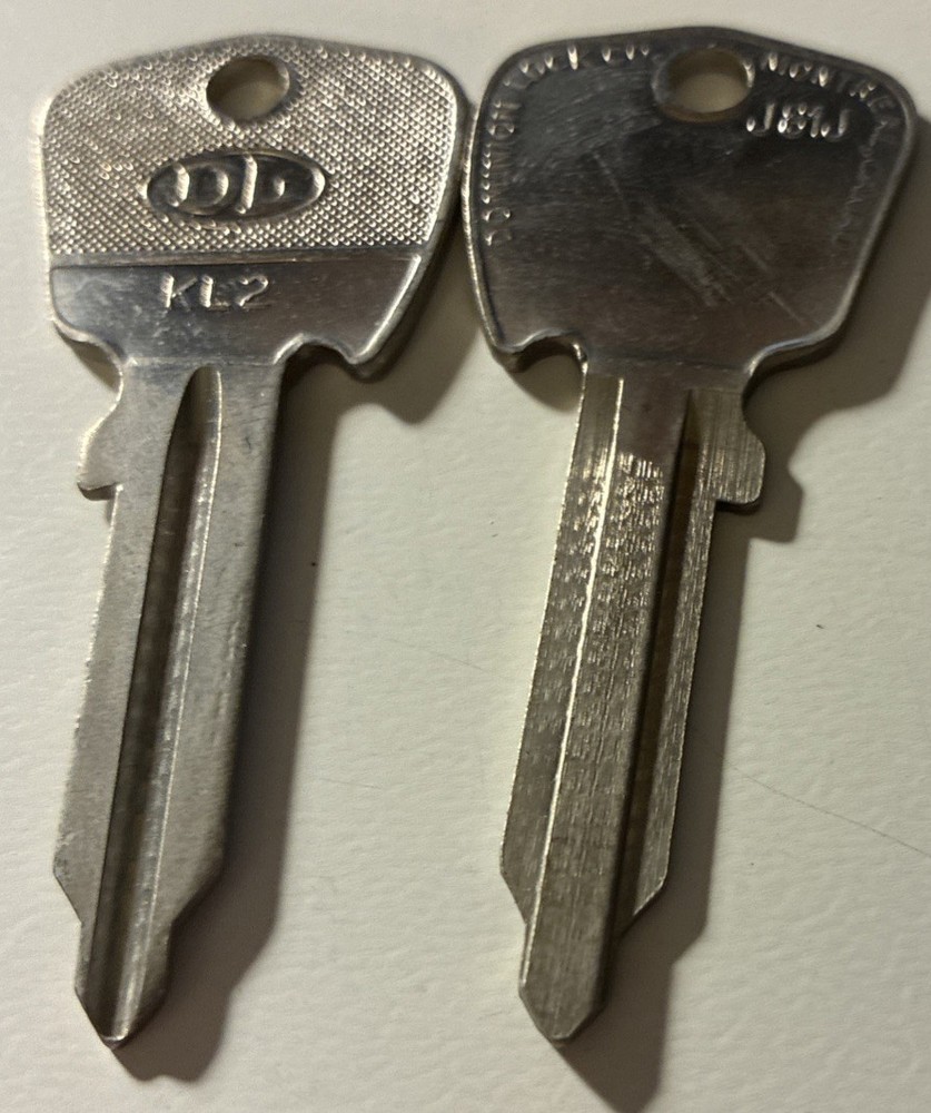 2  Jaguar Key Blank # KL 2/J81J
