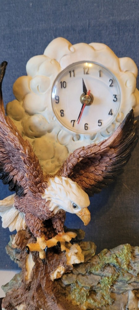 Precious Collection Eagle Clock