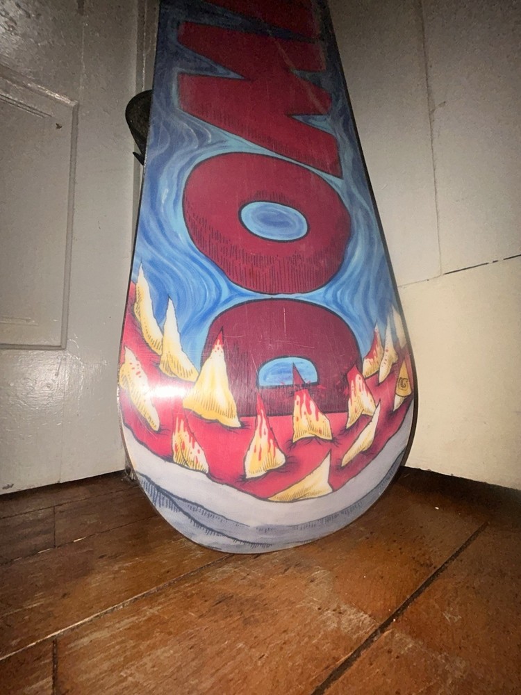 2010 Burton Dominant Snowboard