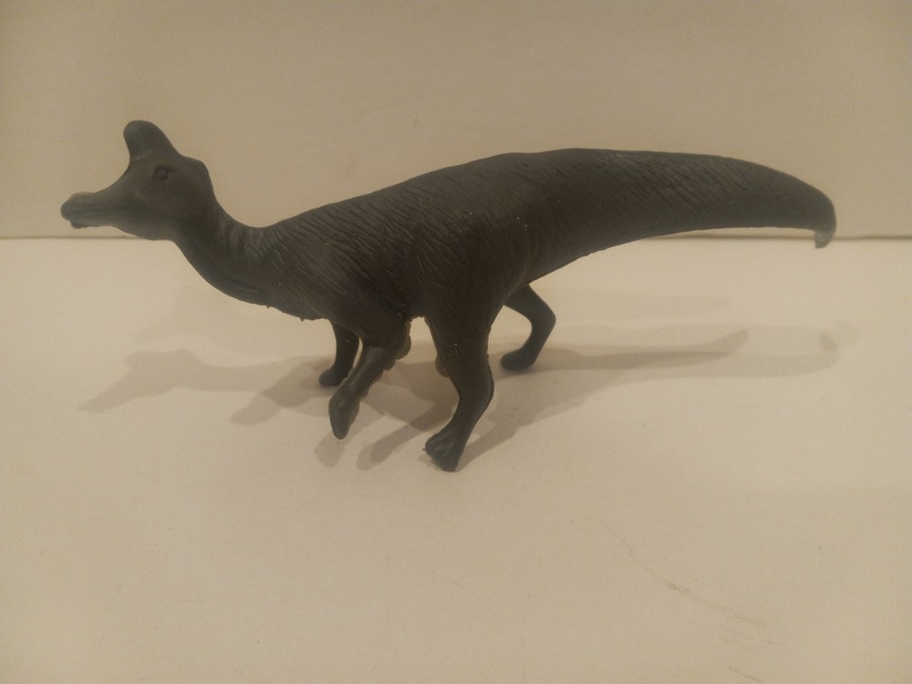 Lambeosaurus ROM Recast - Made in China - Gray Version