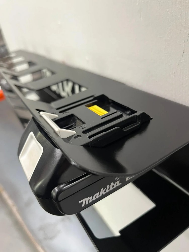 Makita 12 Pack 18V Battery Holder