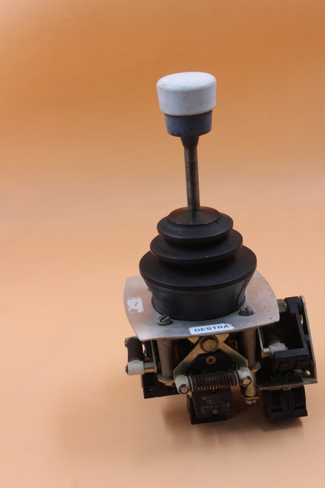 SCHNEIDER JOYSTICK