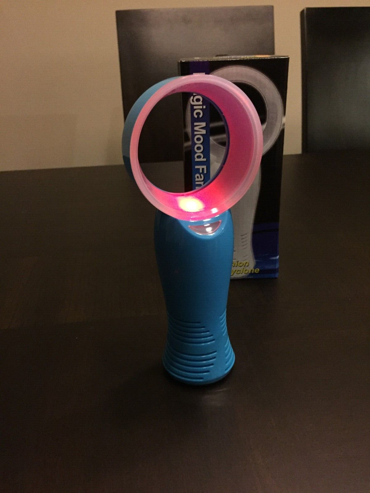bladeless fan portable with led change color