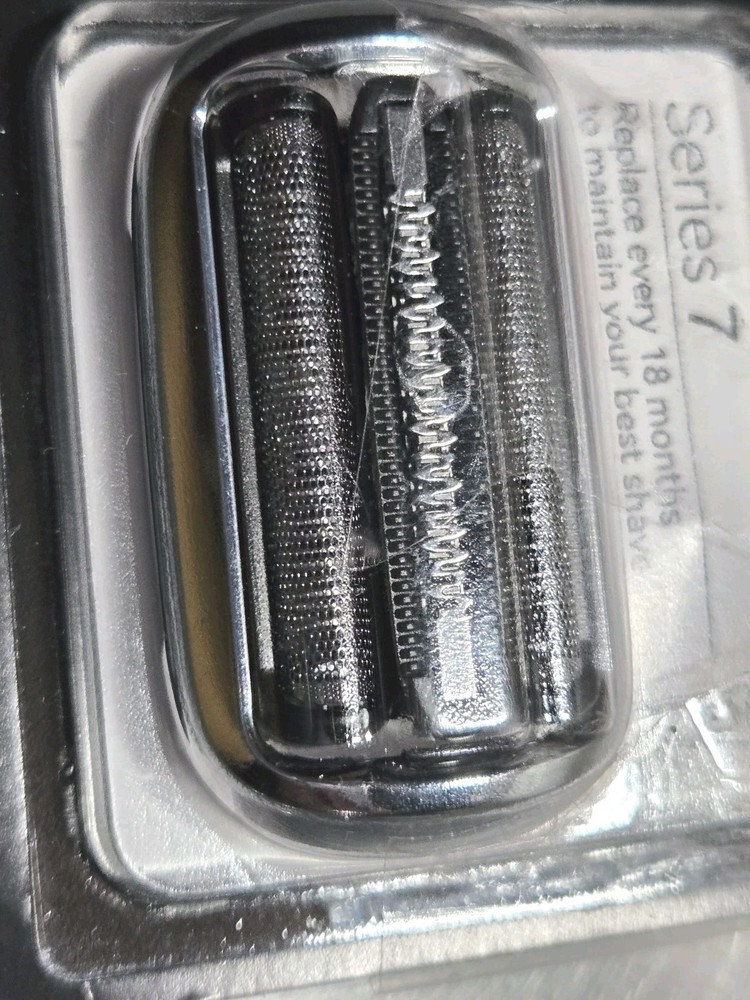 73s Replacement Shaver Head For Braun Series 6 open pack