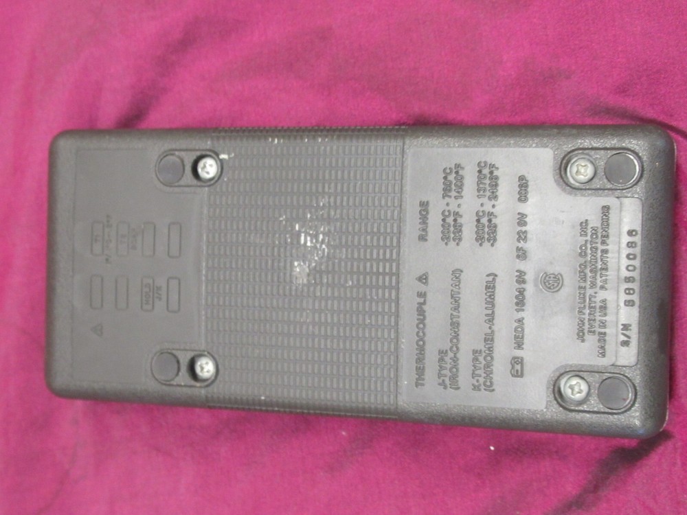 Fluke 52 K/J Digital Thermometer