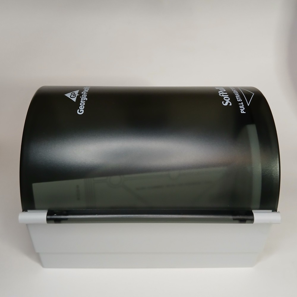 Centerpull Junior Capacity Paper Towel Dispenser Georgia-Pacific Translucent