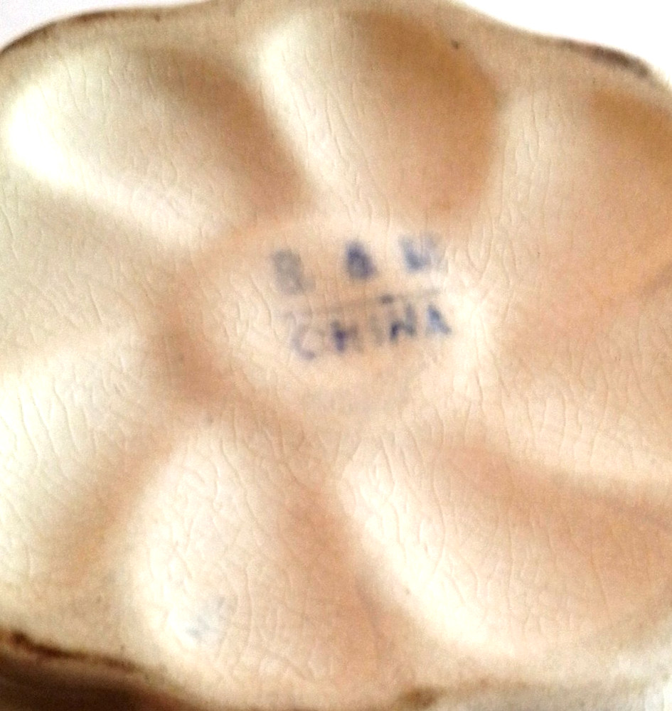 Porcelain Creamer Flower Design - China.