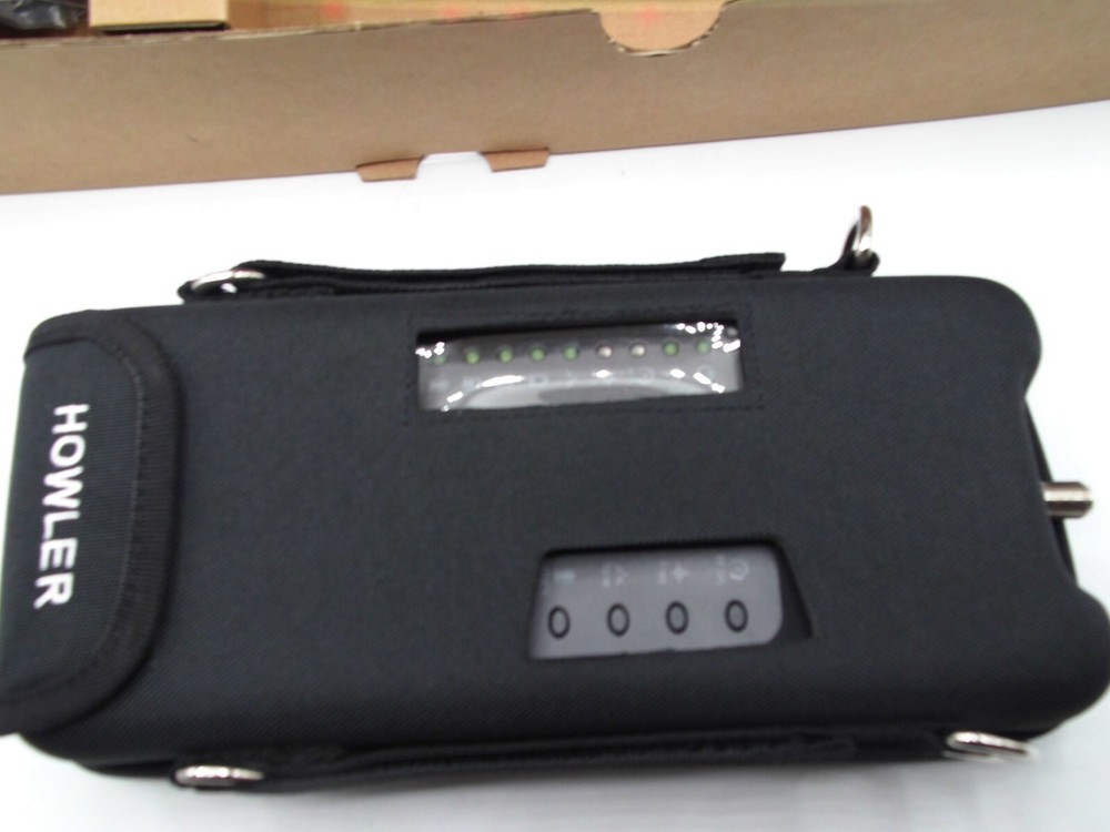 Hitron Technologies Howler CSN-01 Signal Generator