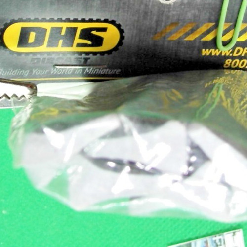 DHS Diecast multi scale #3D-100-A Jersey Barriers 5-Pack - Details Below