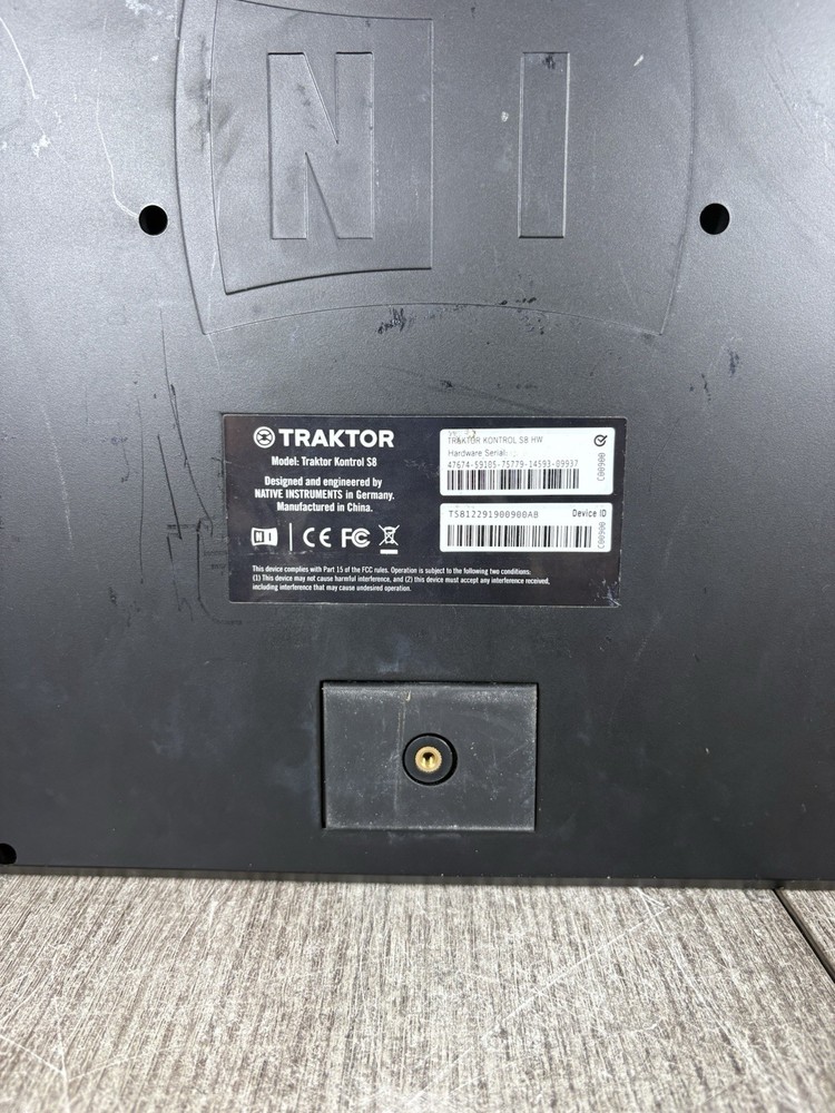 Native Instruments Traktor Kontrol S8 4-channel DJ Controller W/ USB Cable!