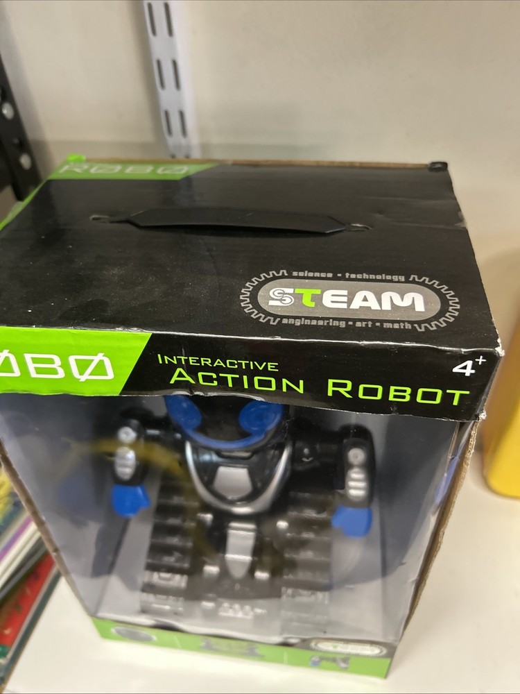 ROBO Light Up Interactive Action Robot ToY NEW