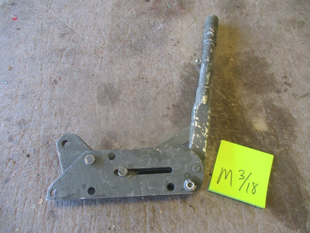 NOS Trailer Parking Brake 19207-7392815, Paint Chips/Flake for 1.5-Ton M-Series
