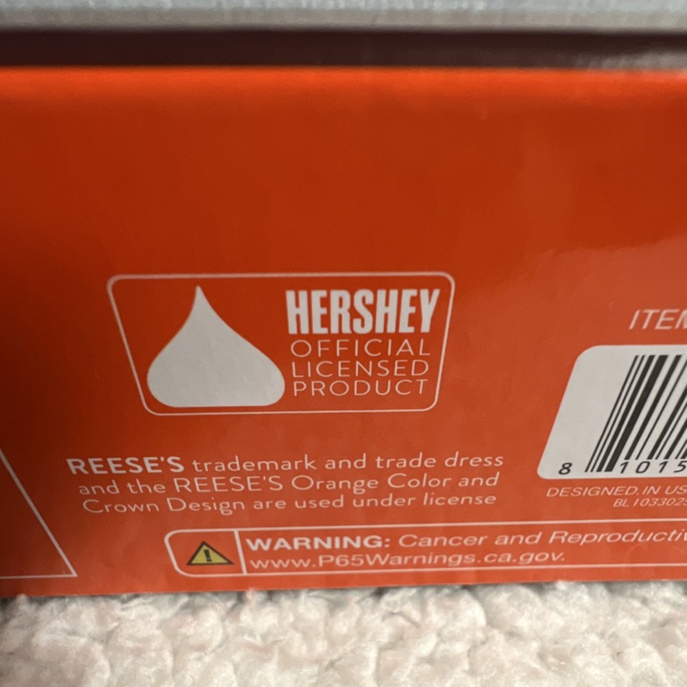 REESE’S PEANUT BUTTER CUPS POOL FLOAT 5 FOOT GIANT