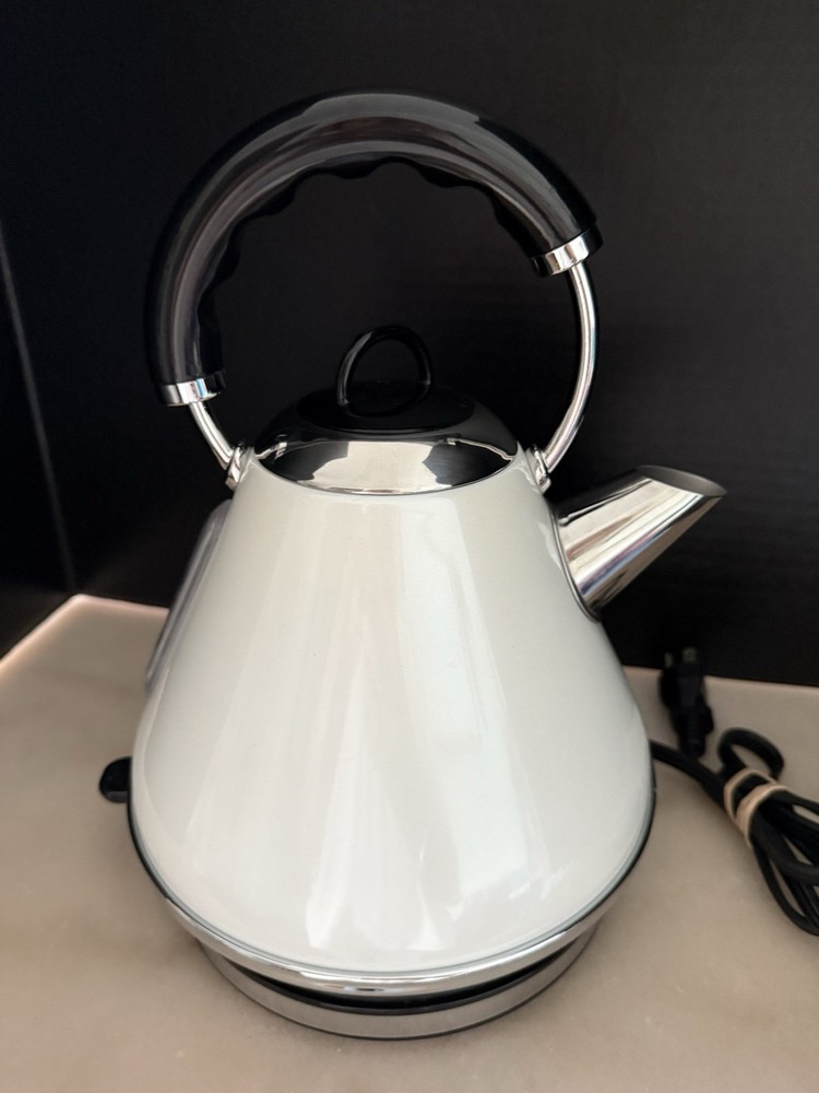 Americana Classics Electric Tea Kettle White 1.7L