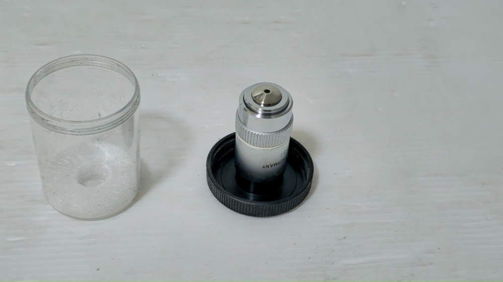 Leica PL Fluotar 100x/0.90 Microscope Lens