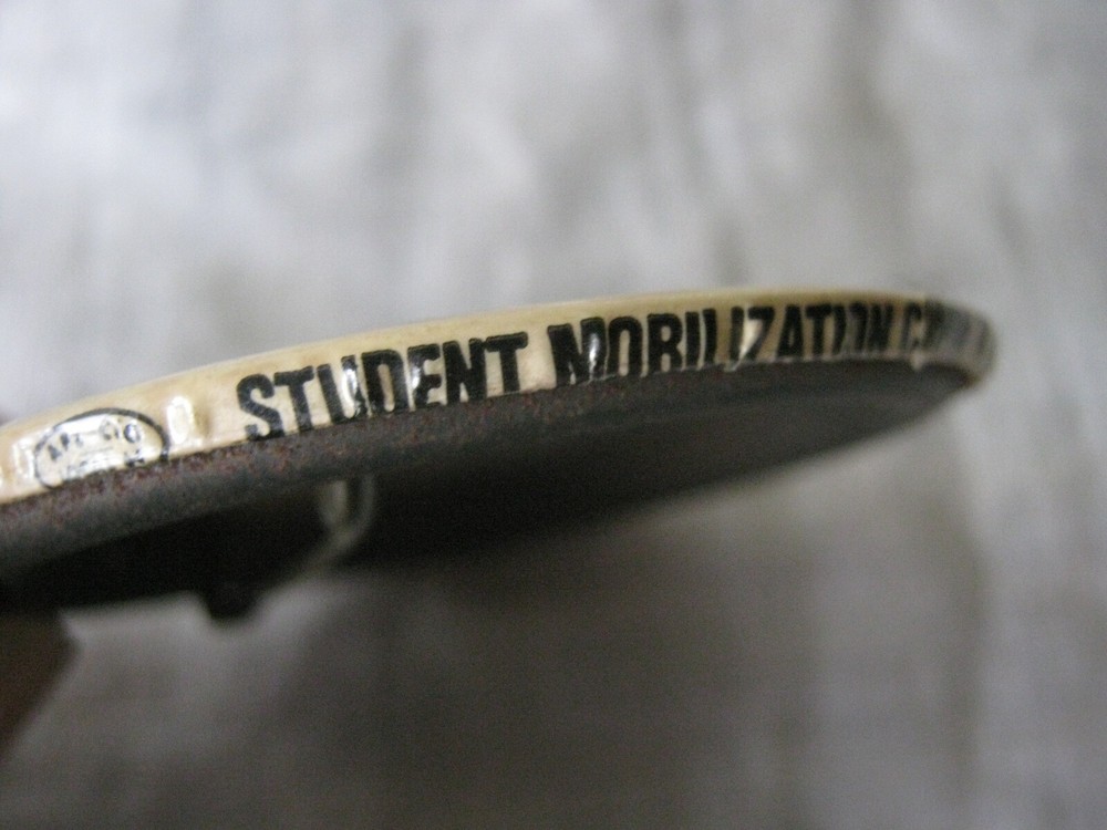 VINTAGE VIETNAM WAR PEACE PROTEST PINBACK BUTTON COLLECTION