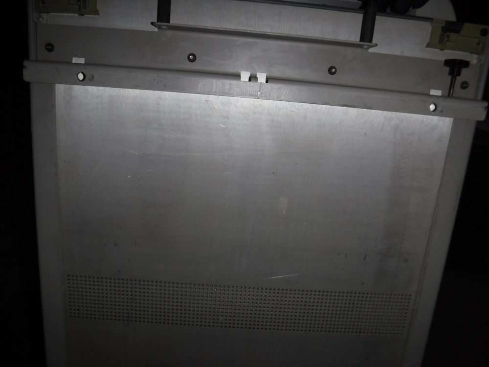 Barco 808s barcographics theater projector