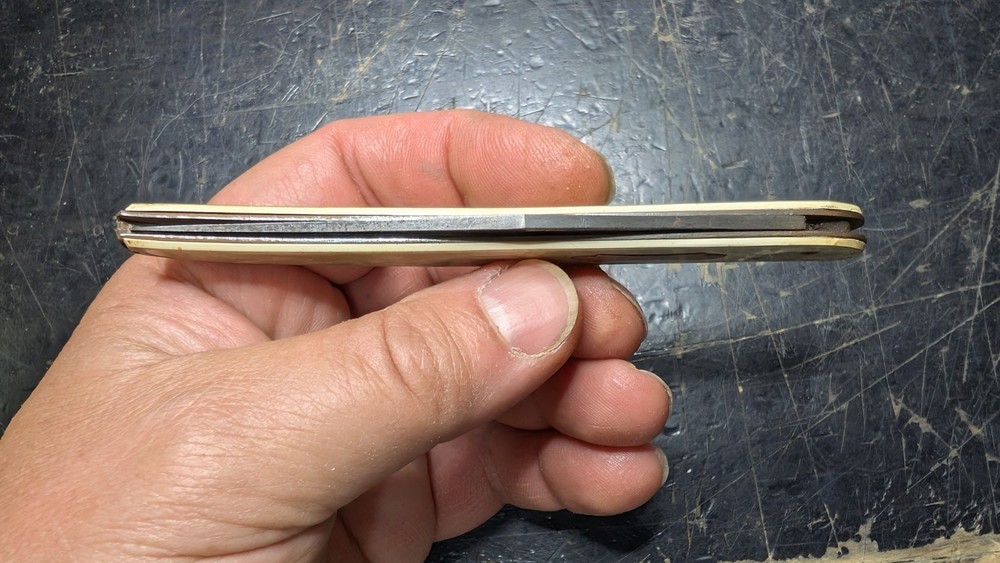 Vintage Folding Knife with bakelite handle blade measures @4"