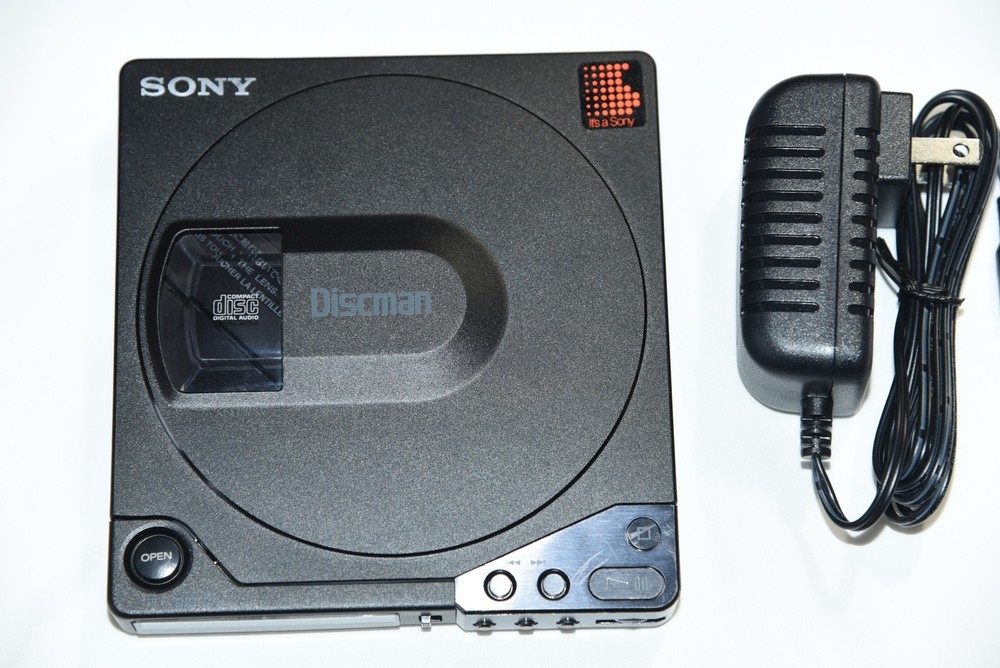 Sony D-15 Discman CD Player Working