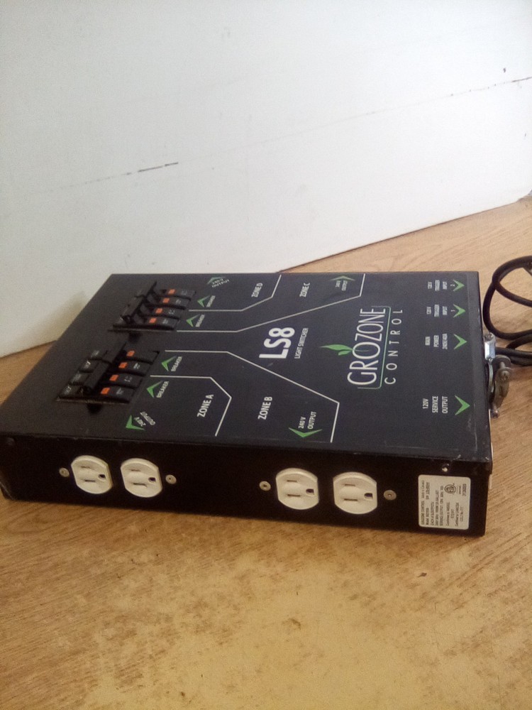 Grozone Control LS8 240V Light Switcher 8021058