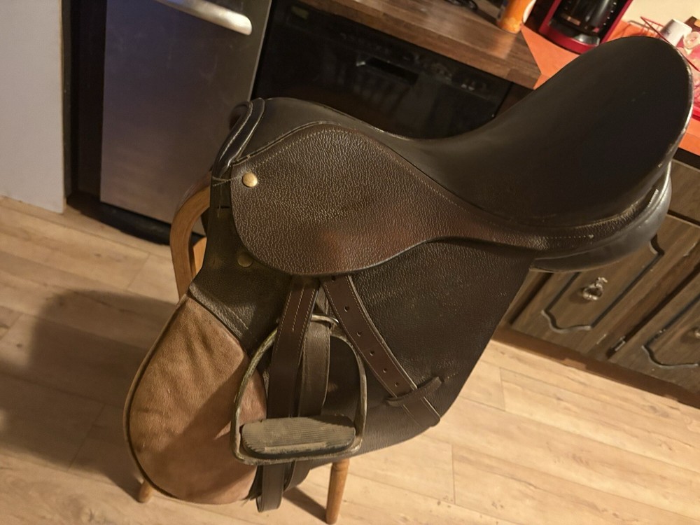English Saddle