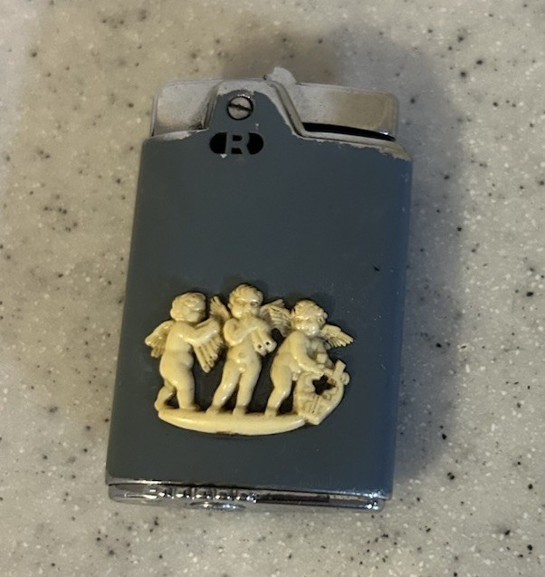 Vintage Ronson Capri Lighter with Three Cherub Design