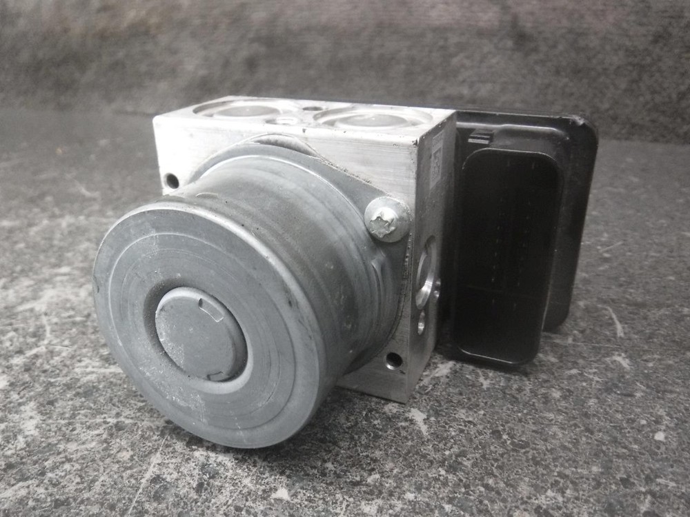 18 Yamaha YZF R6 ABS Module S2H