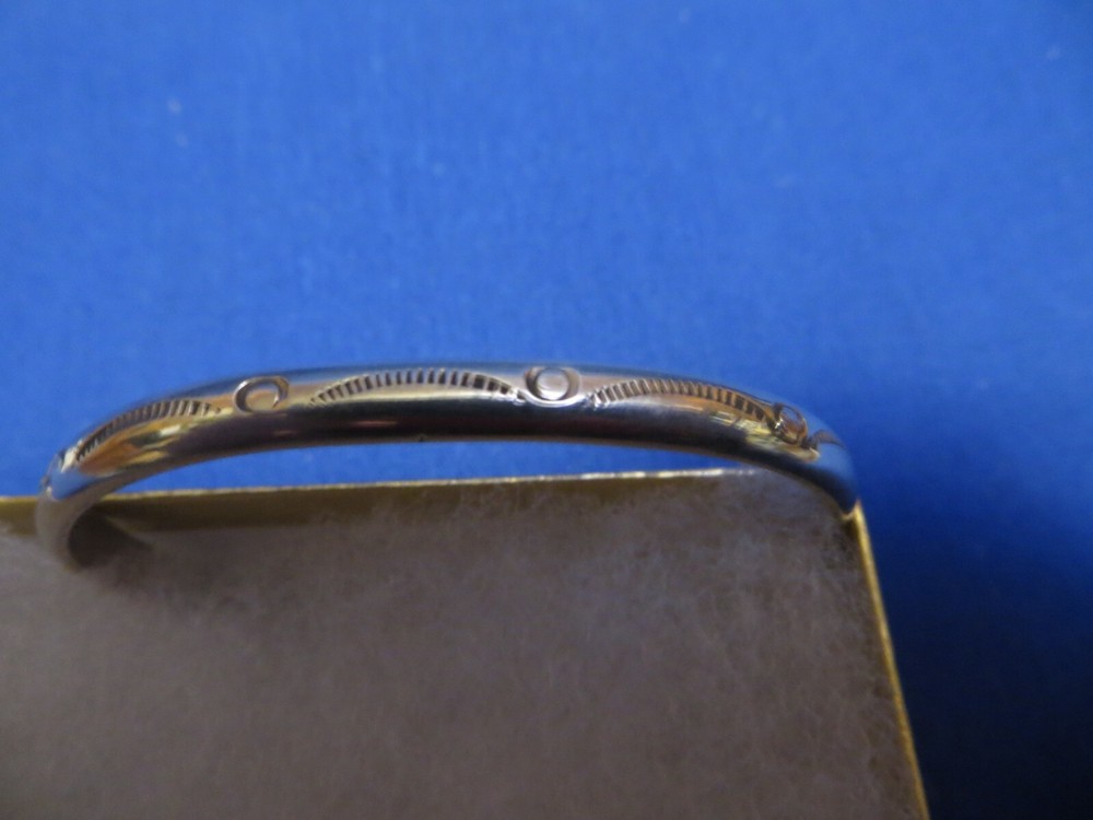 TAOS Native American Indian Bench Made Solid Sterling Silver Bracelet Signed