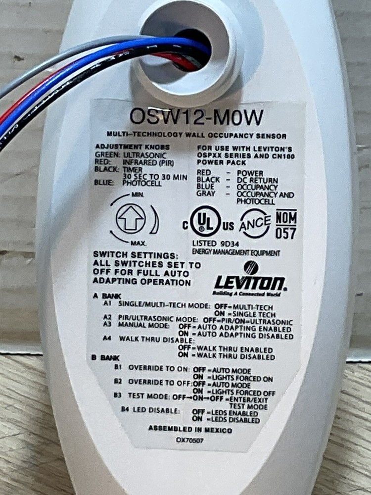 Leviton Multi Technology Occupancy Sensor Cat #OSW12-M0W Wall Mount White/GAR182